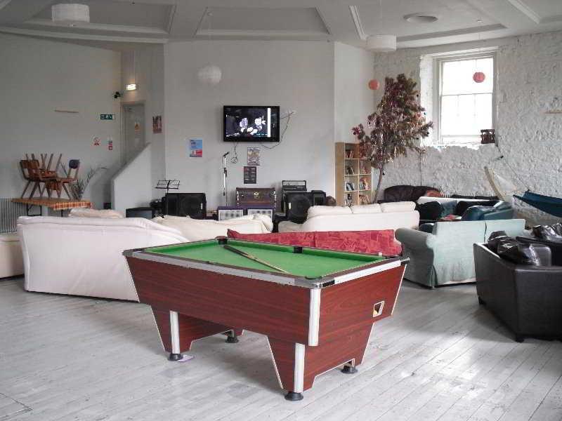 Art Roch Hostel เอดินบะระ ภายนอก รูปภาพ